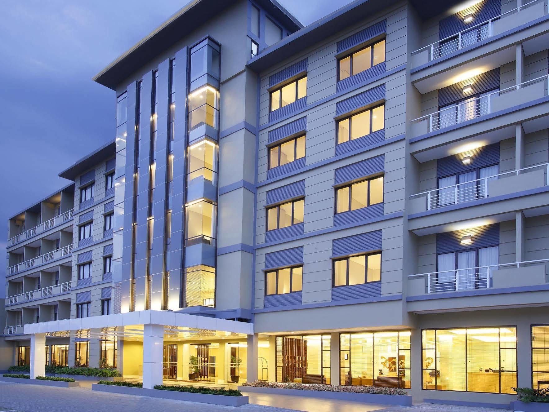 Hotel Surya Yudha Purwokerto Eksteriør bilde